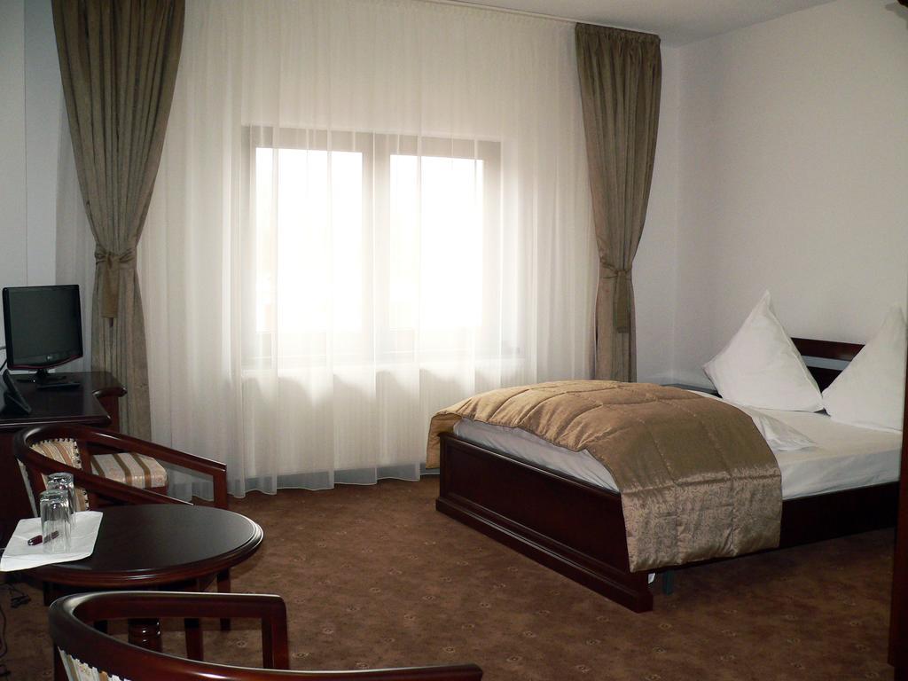 Pension Deutsches Haus Brasov Room photo